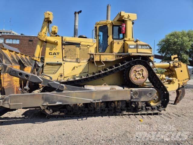 CAT D10N Верижни булдозери
