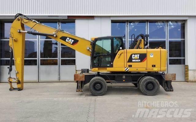 CAT MH3024 Специални екскаватори