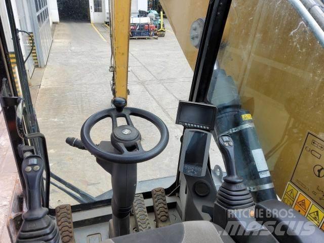 CAT MH3024 Специални екскаватори