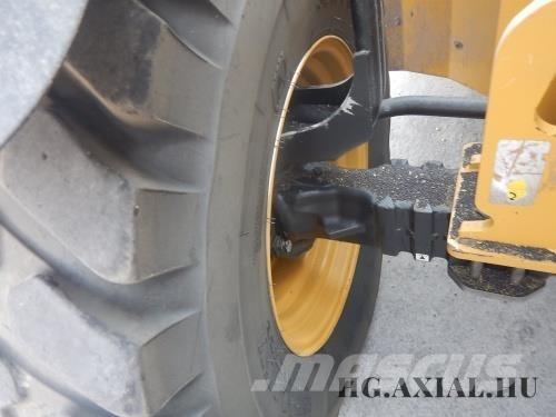 CAT TH 414C Телескопични товарачи за селското стопанство