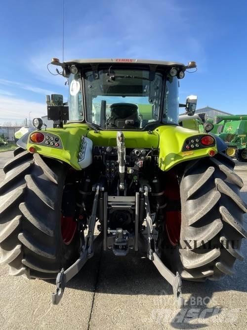 CLAAS Arion 440 Трактори