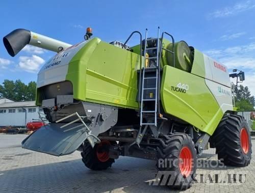 CLAAS Tucano 440 Комбайни