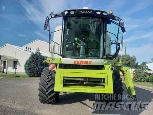 CLAAS Tucano 440 Комбайни