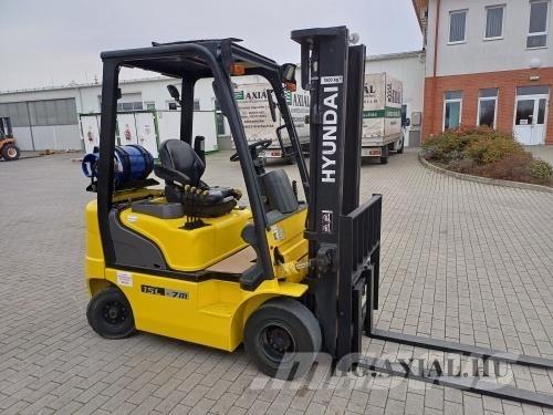 Hyundai 15L-7M Селскостопанство - Други