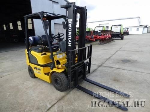 Hyundai 20L-7M Селскостопанство - Други