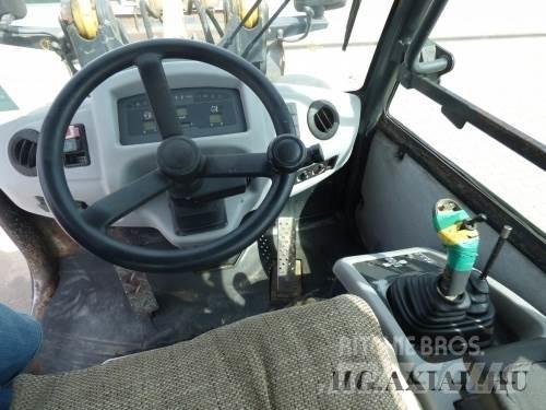 Komatsu 65 Колесни товарачи
