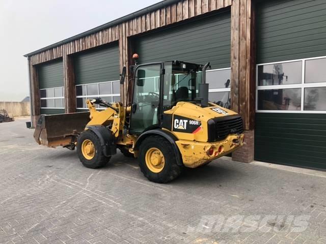 CAT 906 H 2 Колесни товарачи