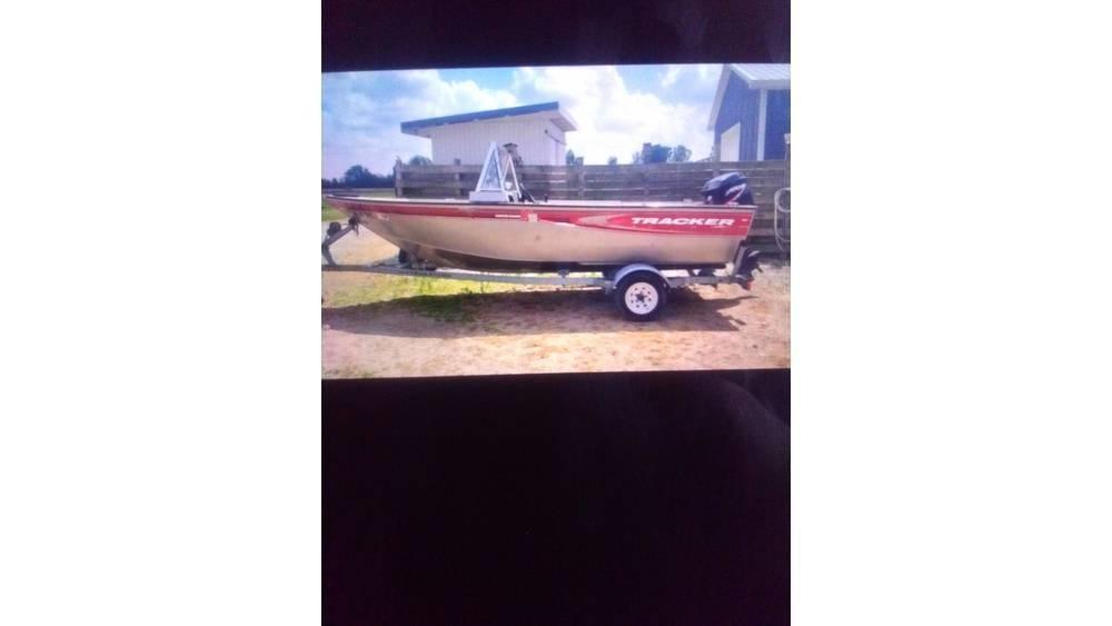  tracker 16 Foot Помощни морски двигатели