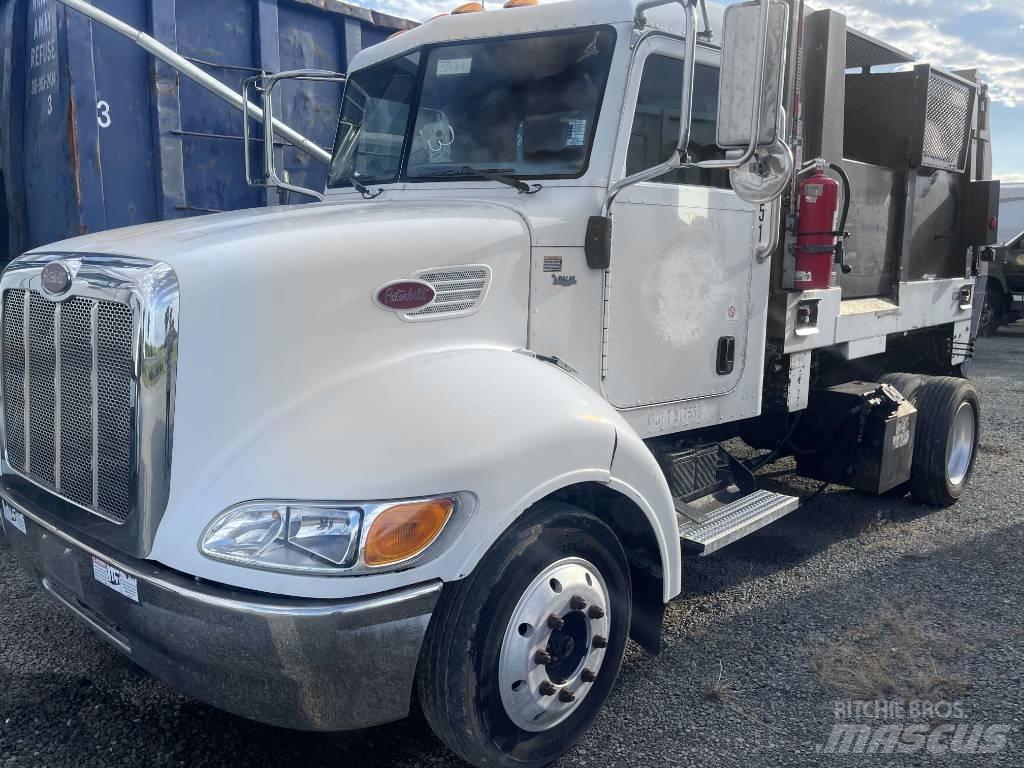 Peterbilt 330 Камиони за отпадъци