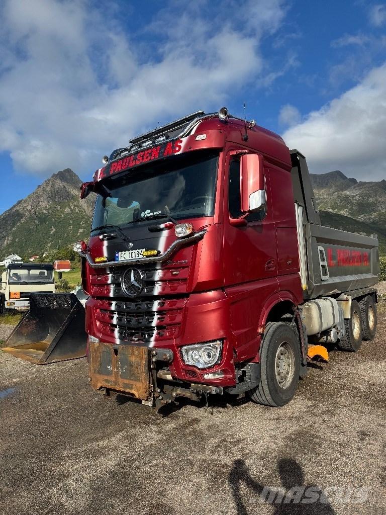 Mercedes-Benz Arocs Самосвал