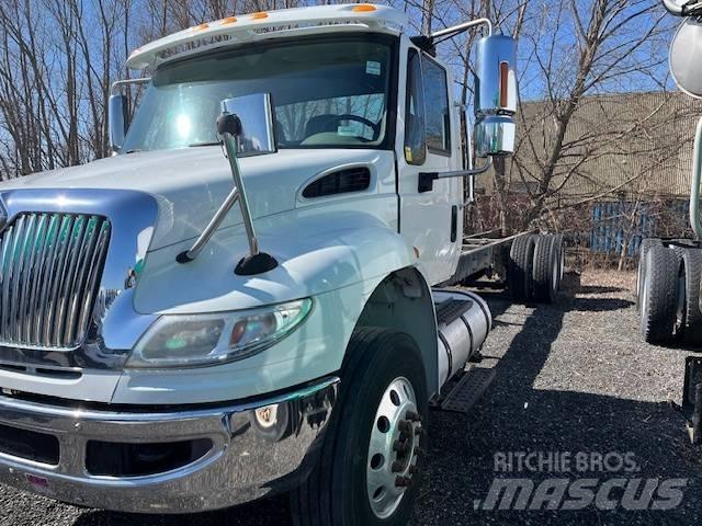 International 4400 Бордови
