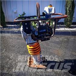 MultiQuip MT 65 H Пробки