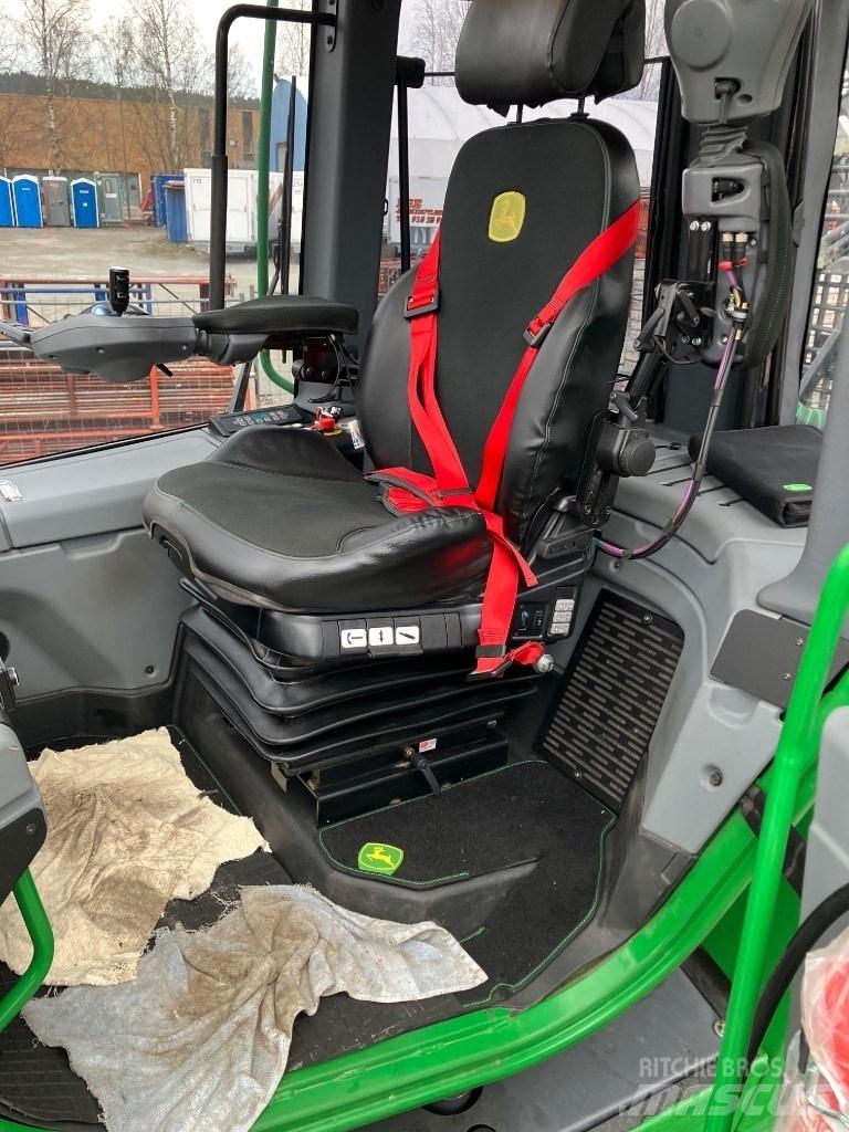 John Deere 1510G Форуардери