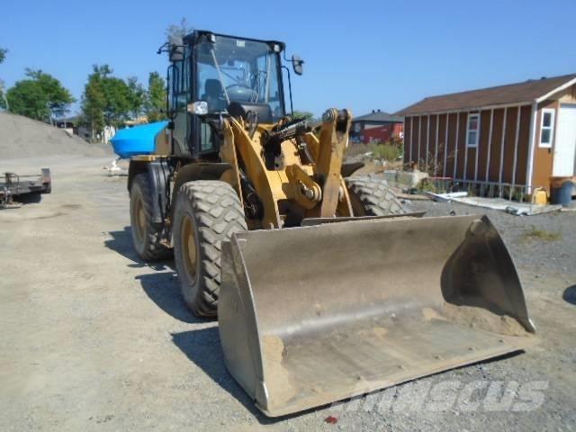 CAT 914M Колесни товарачи