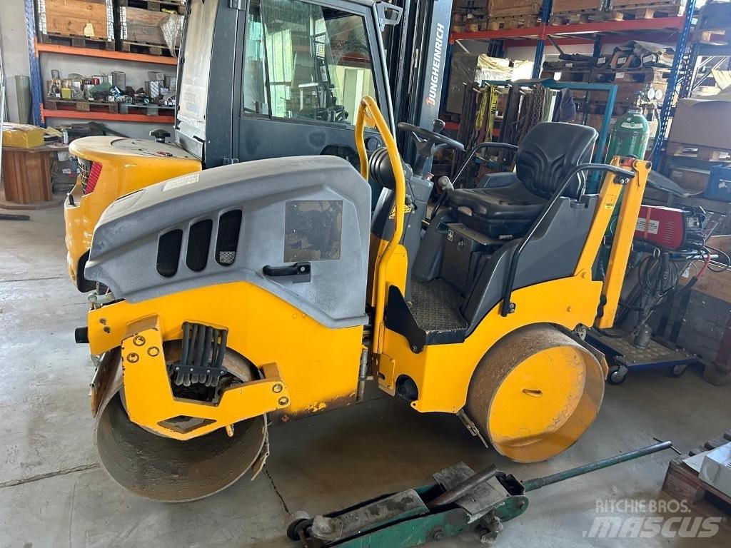 Hamm HD 10 C VV Двойни барабанни ролки
