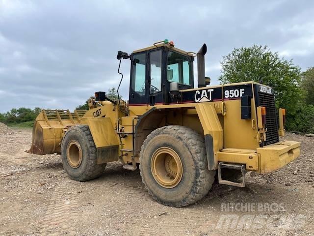 CAT 950 F Колесни товарачи