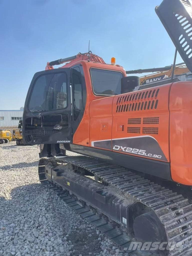 Doosan DX 225LC-9C Верижен екскаватор