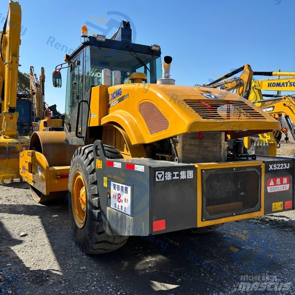 XCMG XS223J Еднобарабанни ролки
