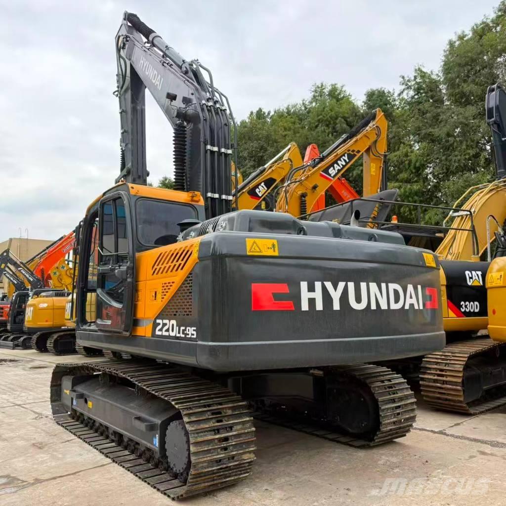 Hyundai R220LC-9S Средни екскаватори 7т - 12т