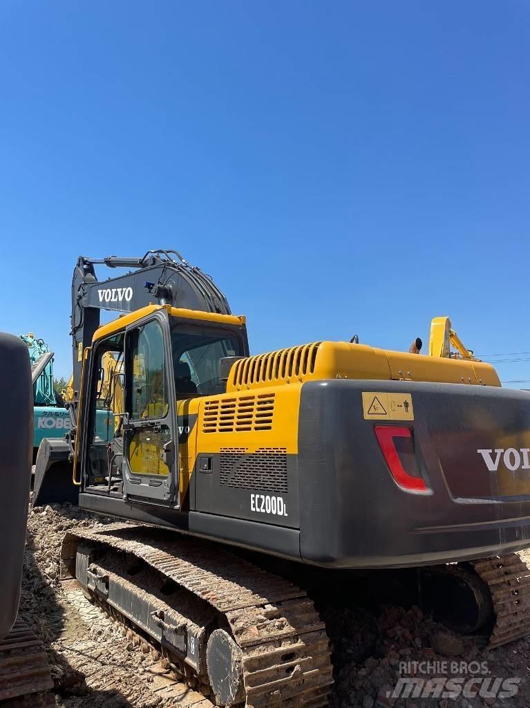 Volvo EC200 Верижен екскаватор