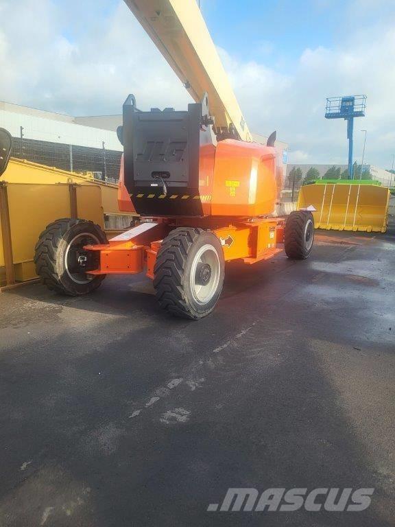 JLG 1500AJP Съчленени стрелови подемници