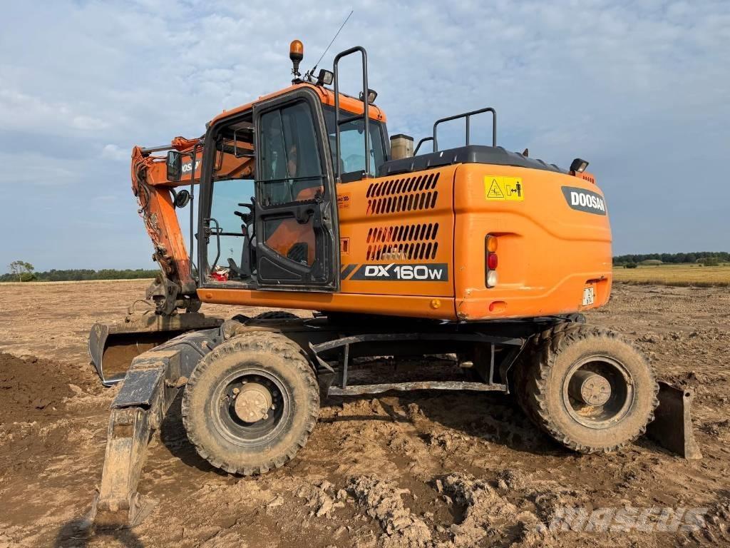 Doosan DX 160 W-3 Колесни екскаватори