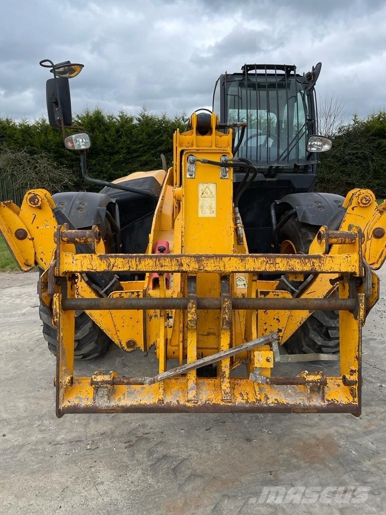 JCB 535-125 Телескопични товарачи