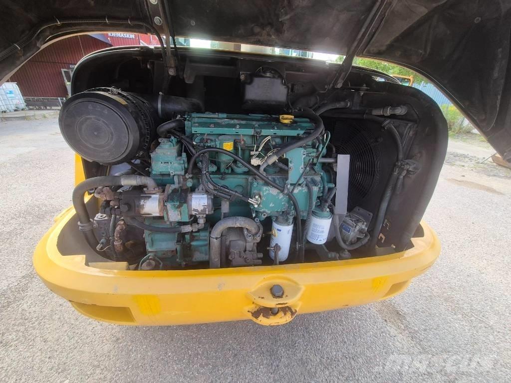 Volvo L 40 B Колесни товарачи