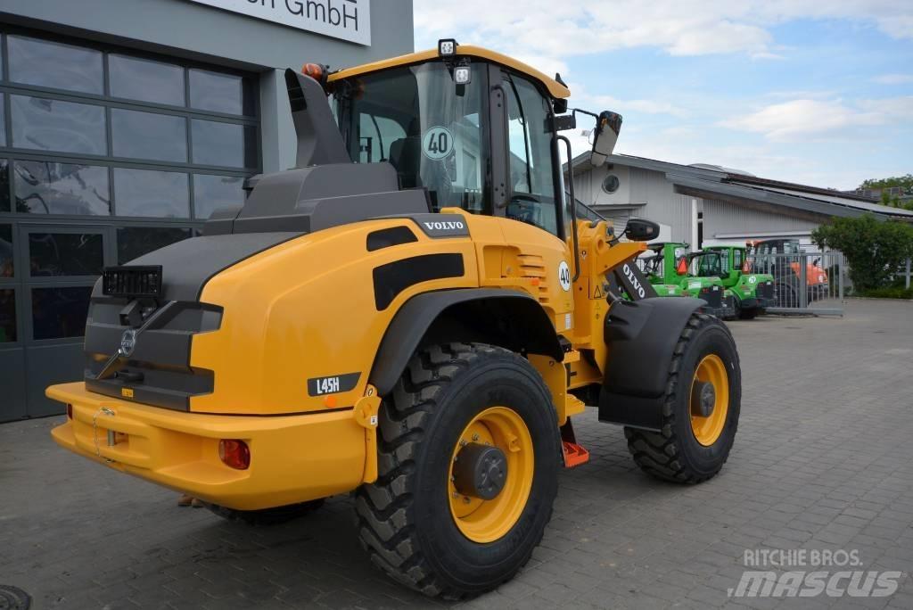 Volvo L 45 HS Колесни товарачи