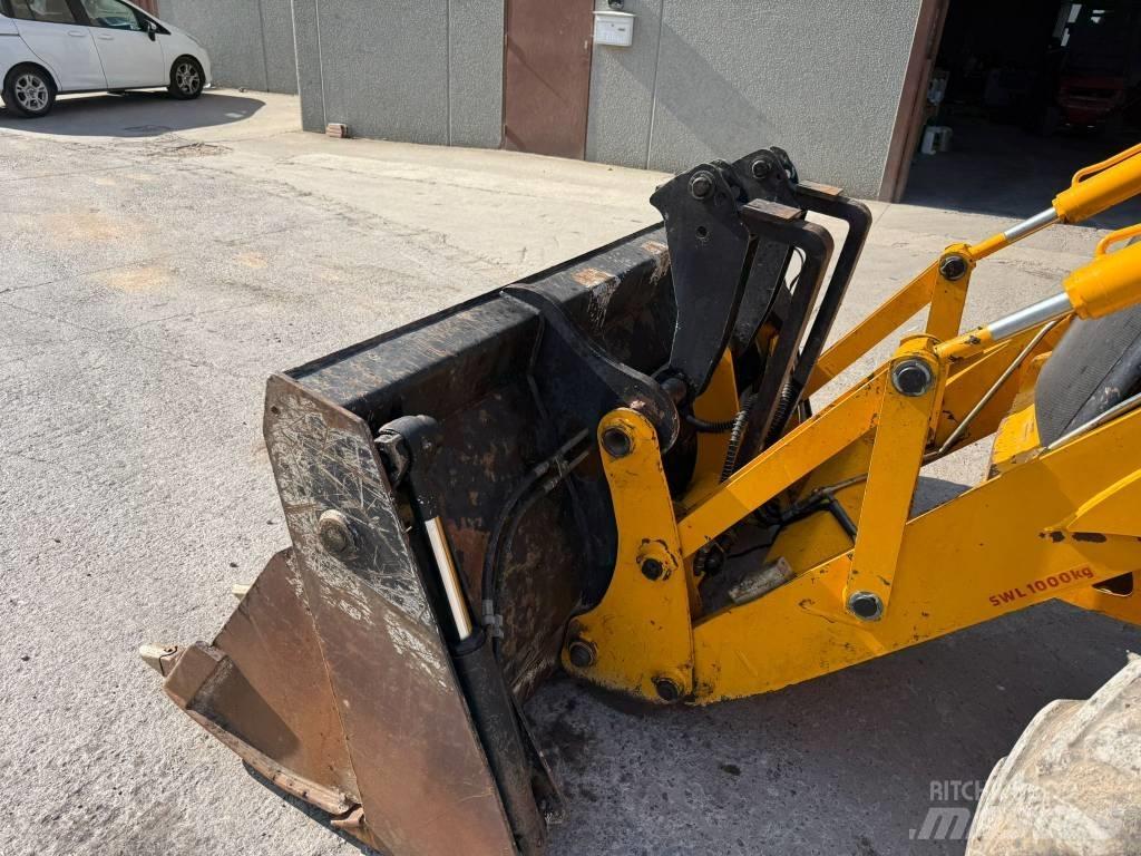 JCB 3 CX Товарач със заден ексватор