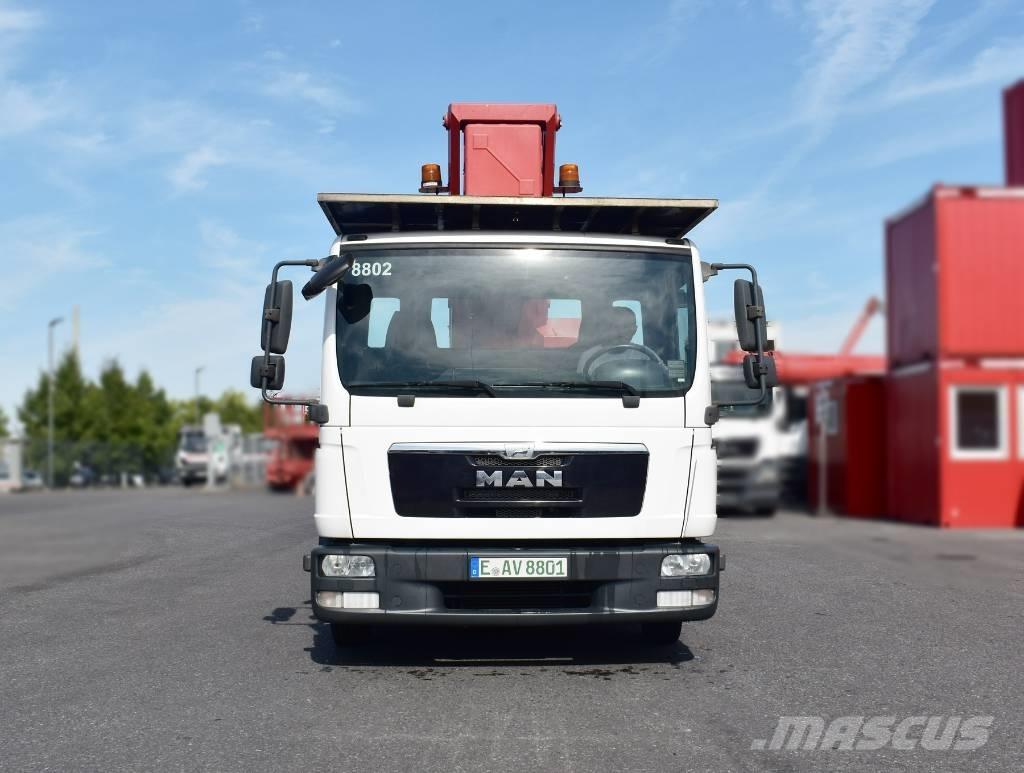 Ruthmann T 330 Моторизирани платформи с талига