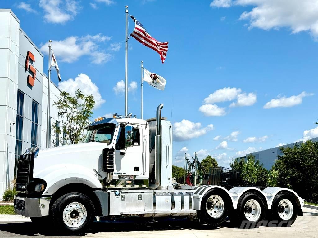 Mack Titan TD 713 Влекачи
