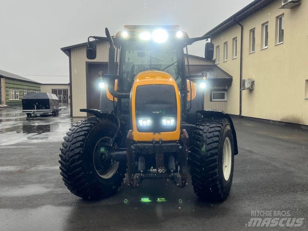 Valtra M 150-4 Трактори