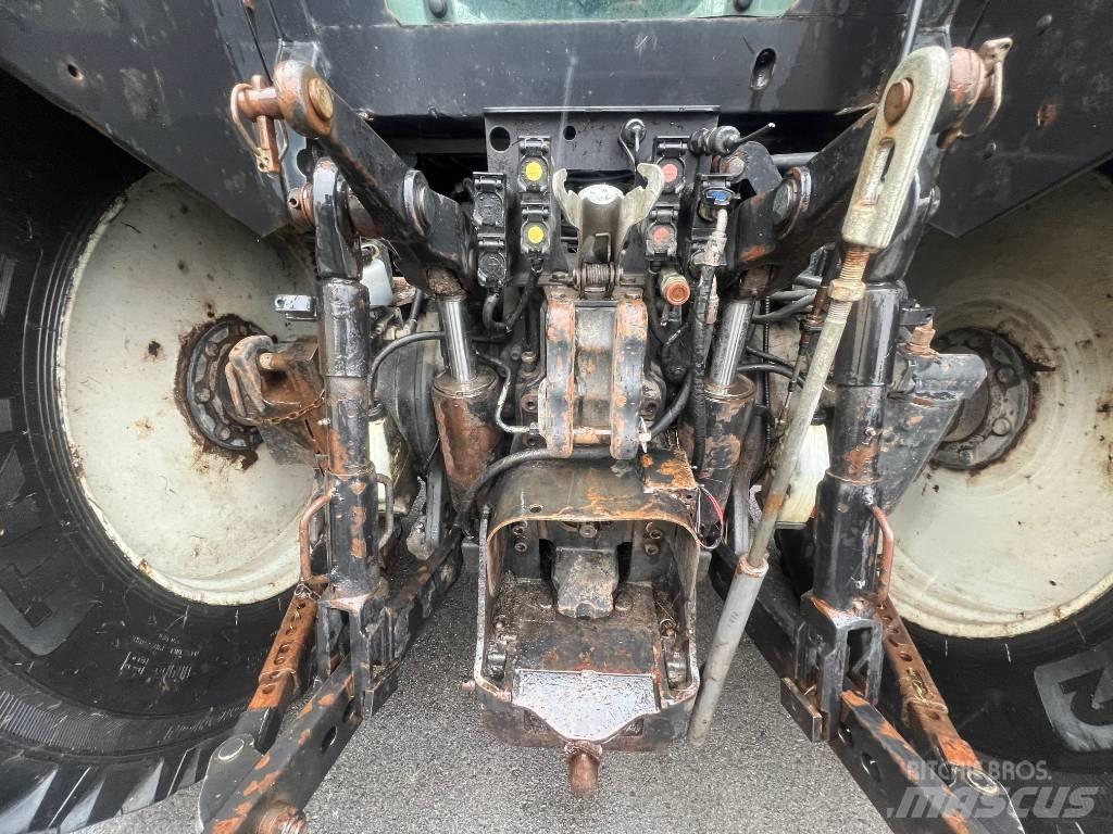 Valtra M 150-4 Трактори