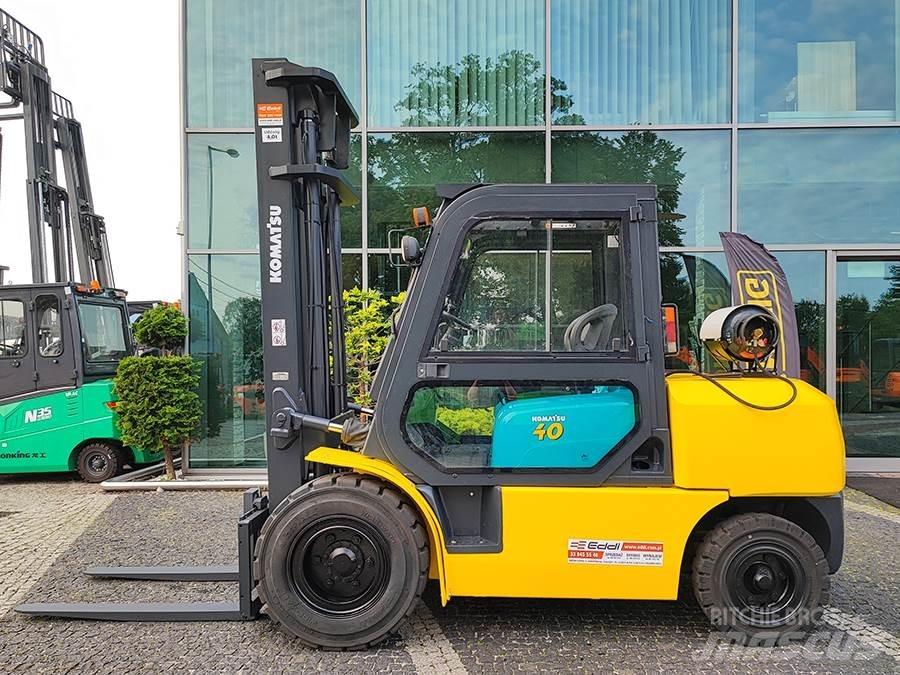 Komatsu FG40T-7 Камиони с АГУ