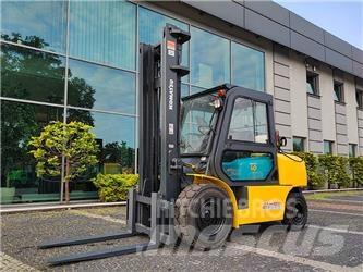 Komatsu FG40T-7 Камиони с АГУ