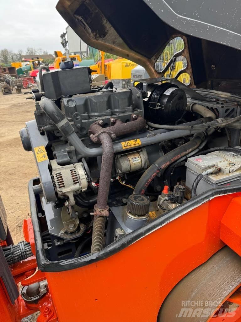 Hamm HD 12 VV Двойни барабанни ролки
