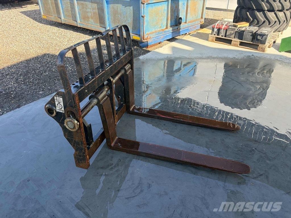 Manitou Pallegafler Телескопични товарачи