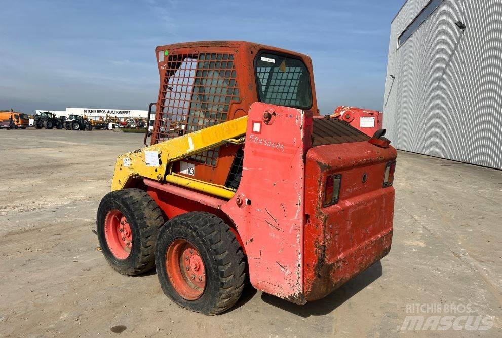 Bobcat 753 Мини товарачи
