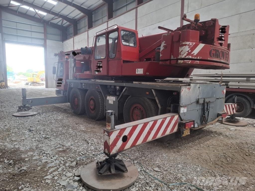 Grove 3050 Всъдеходни кранове