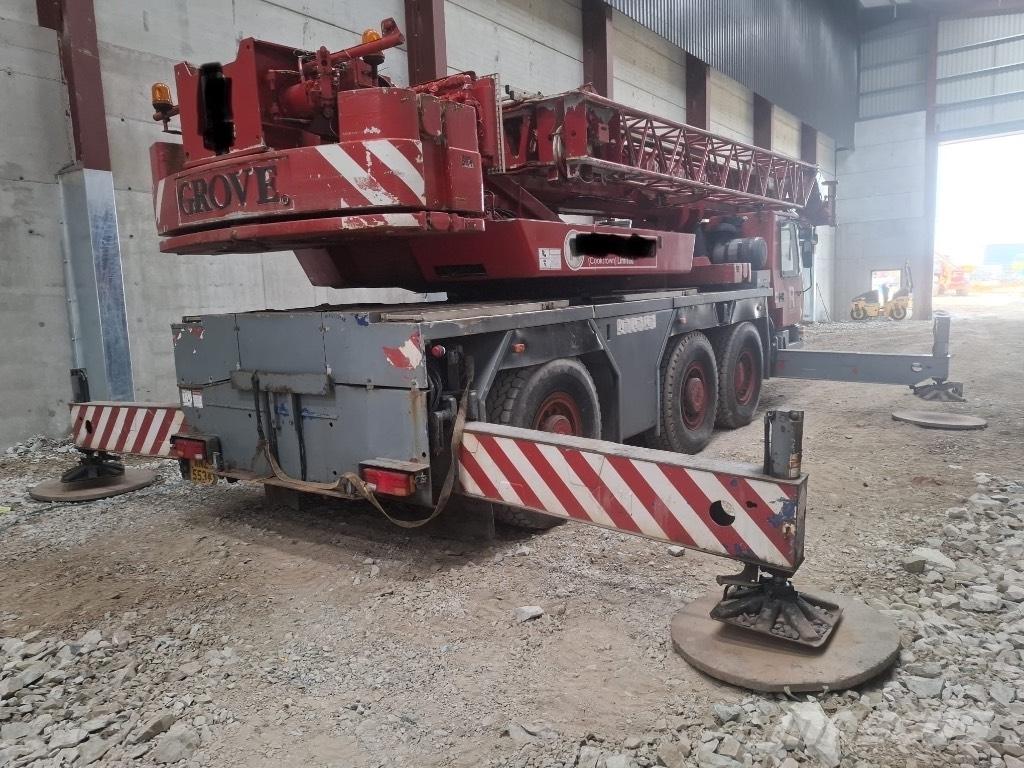 Grove 3050 Всъдеходни кранове