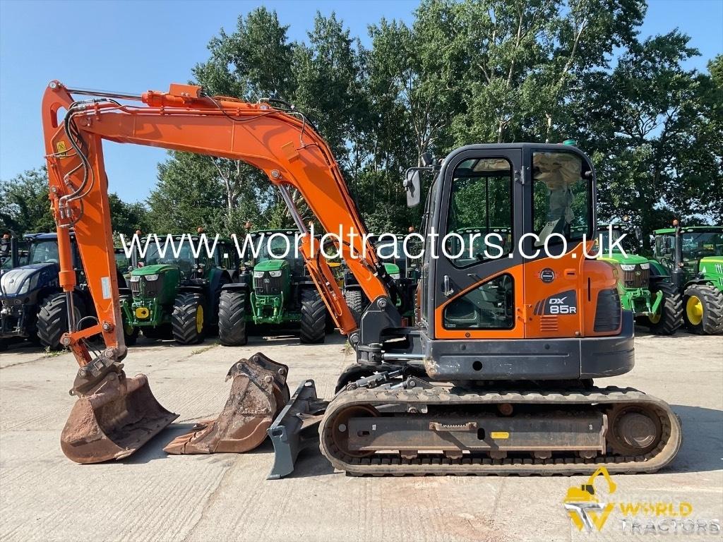 Doosan DX 85 R-3 Средни екскаватори 7т - 12т
