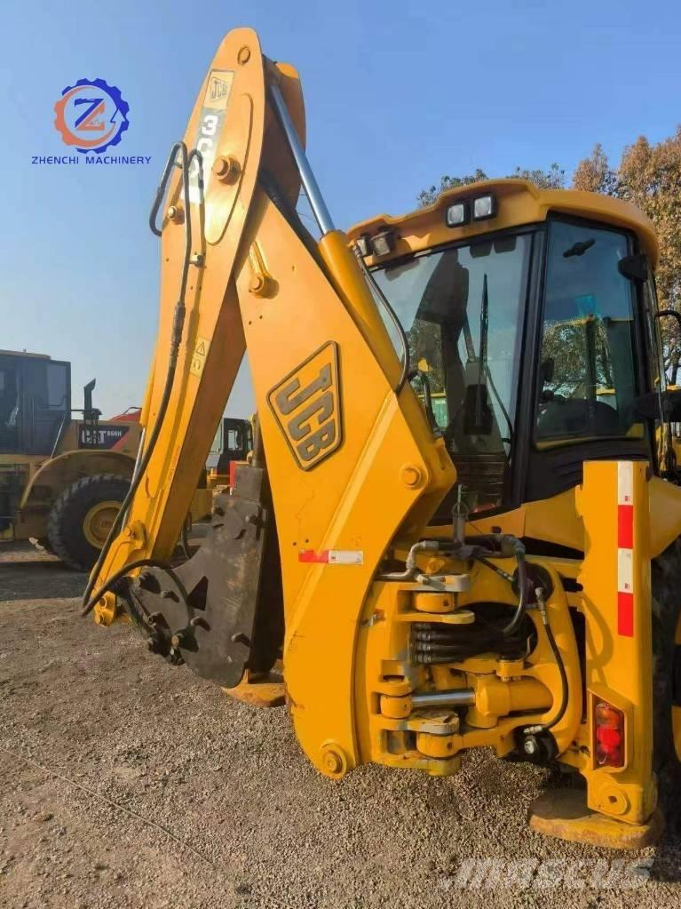 JCB 3 CX Товарач със заден ексватор