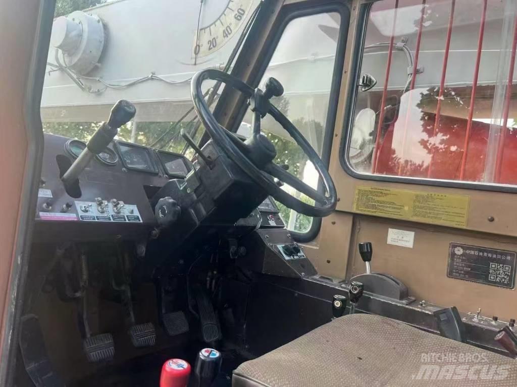 Tadano TR 250 EX Всъдеходни кранове