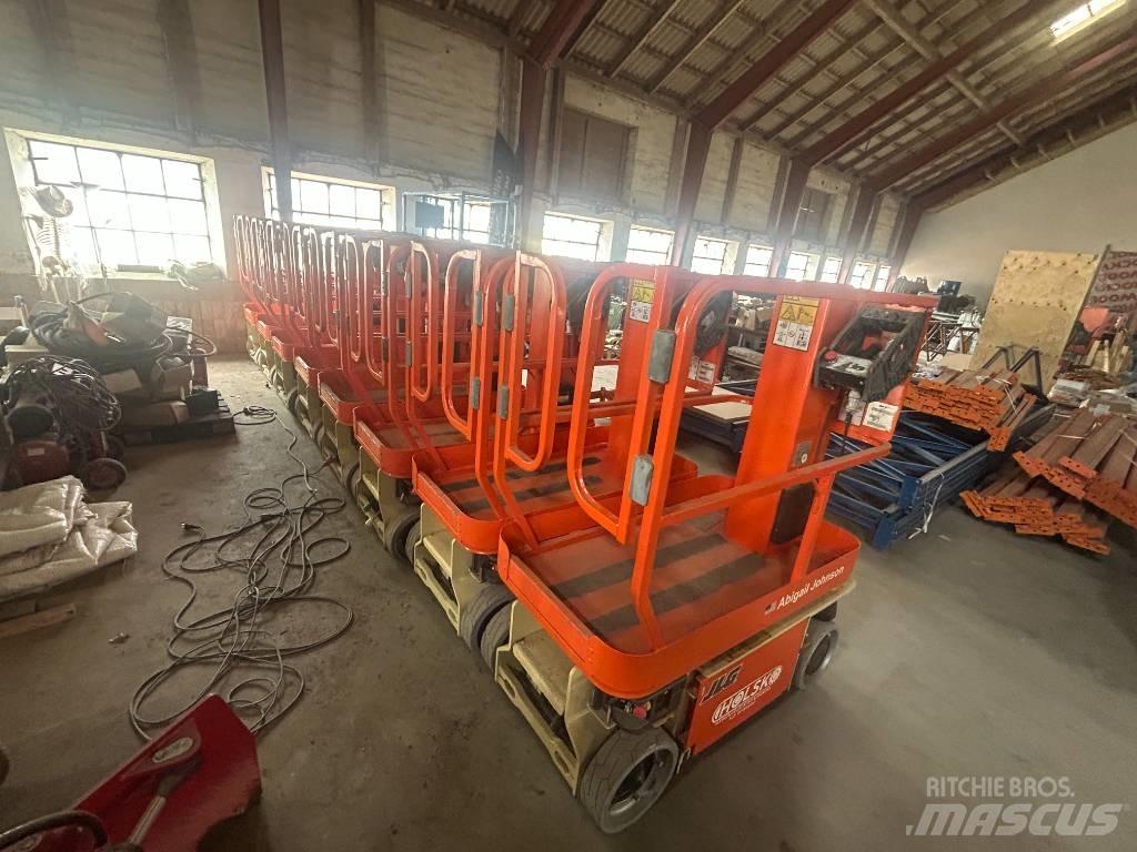 JLG 1230 ES Вертикални мачтови повдигачи
