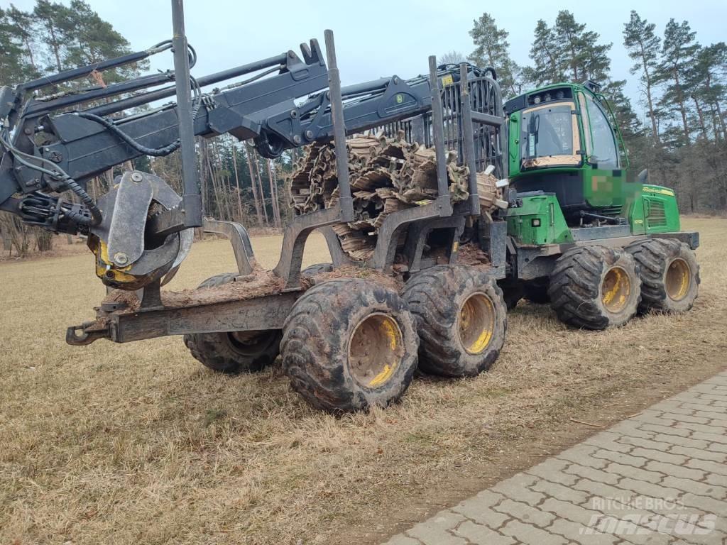 John Deere 1010 E Форуардери
