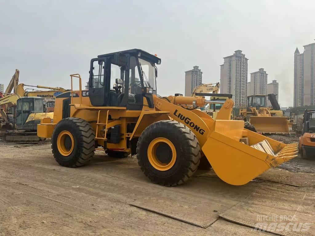 LiuGong 856 Колесни товарачи