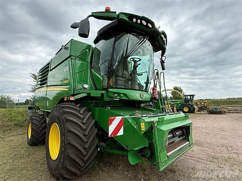 John Deere T560i Комбайни