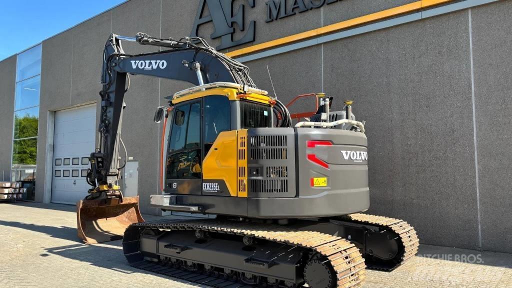 Volvo ECR 235 E Верижен екскаватор