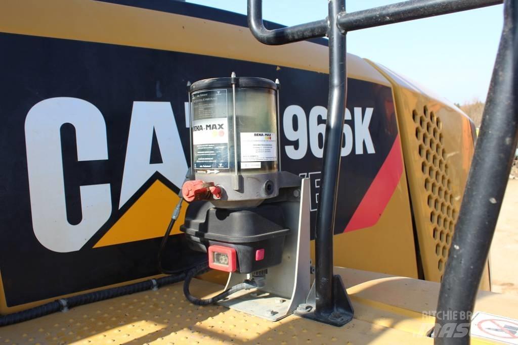 CAT 966 KXE Колесни товарачи